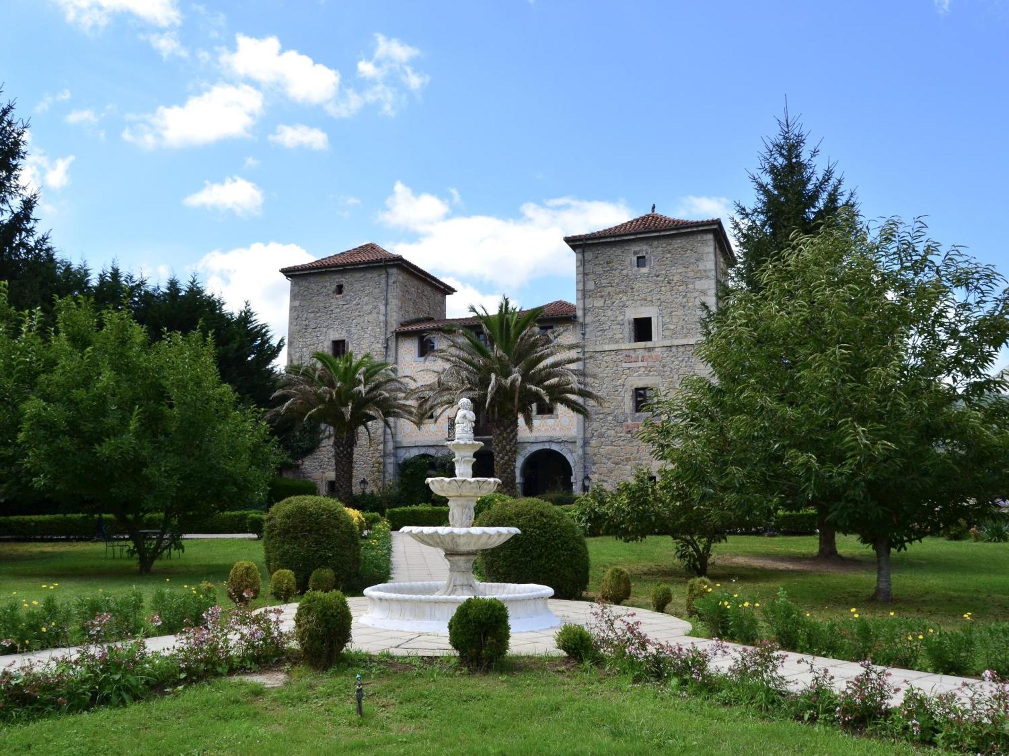 Akla Hotel Palacio Torre De Ruesga Calseca Exterior foto