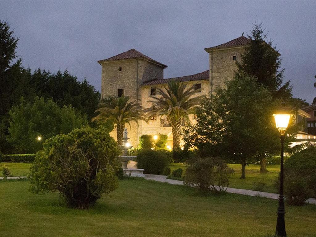 Akla Hotel Palacio Torre De Ruesga Calseca Exterior foto
