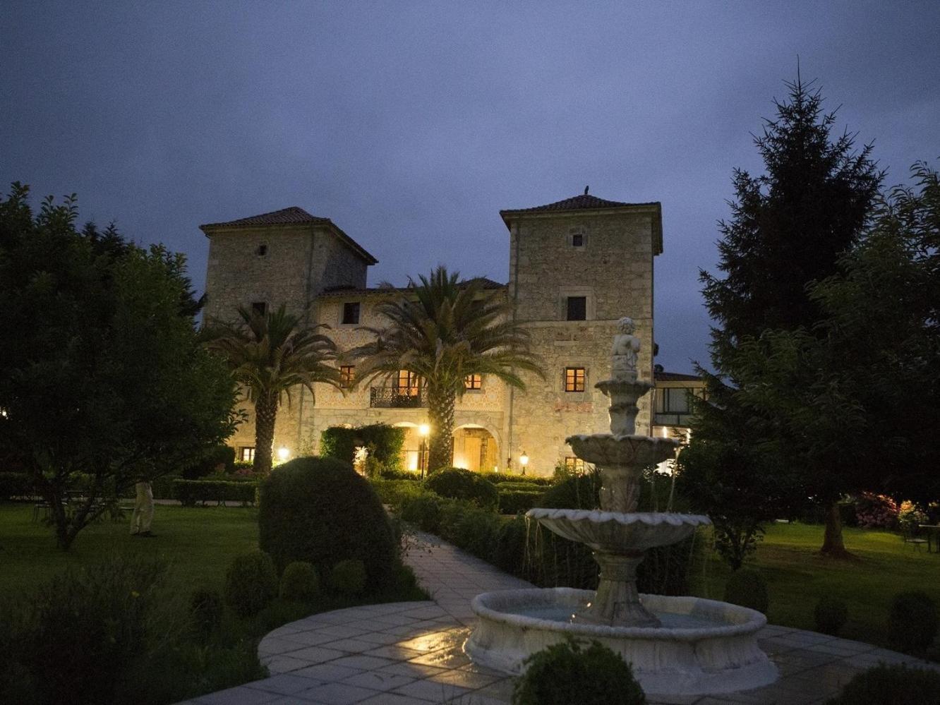 Akla Hotel Palacio Torre De Ruesga Calseca Exterior foto